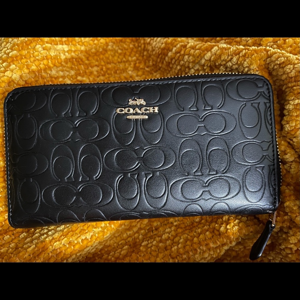 Large zip around Leather COACH wallet